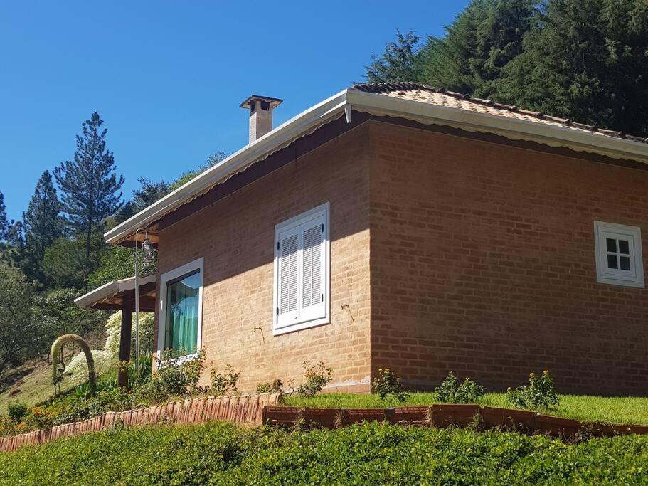 Recanto Dos Beija Flores, Chale Lantana C Monte Alegre do Sul Εξωτερικό φωτογραφία