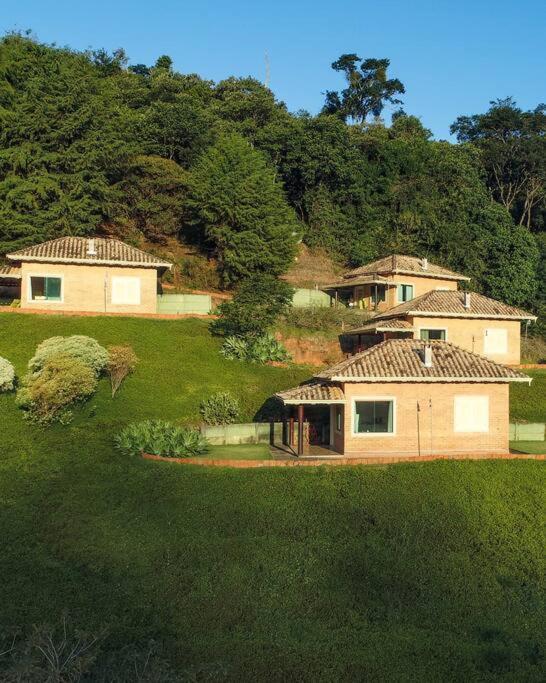 Recanto Dos Beija Flores, Chale Lantana C Monte Alegre do Sul Εξωτερικό φωτογραφία